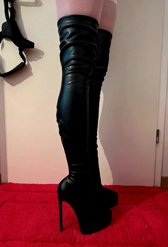 Cuissarde Striptease